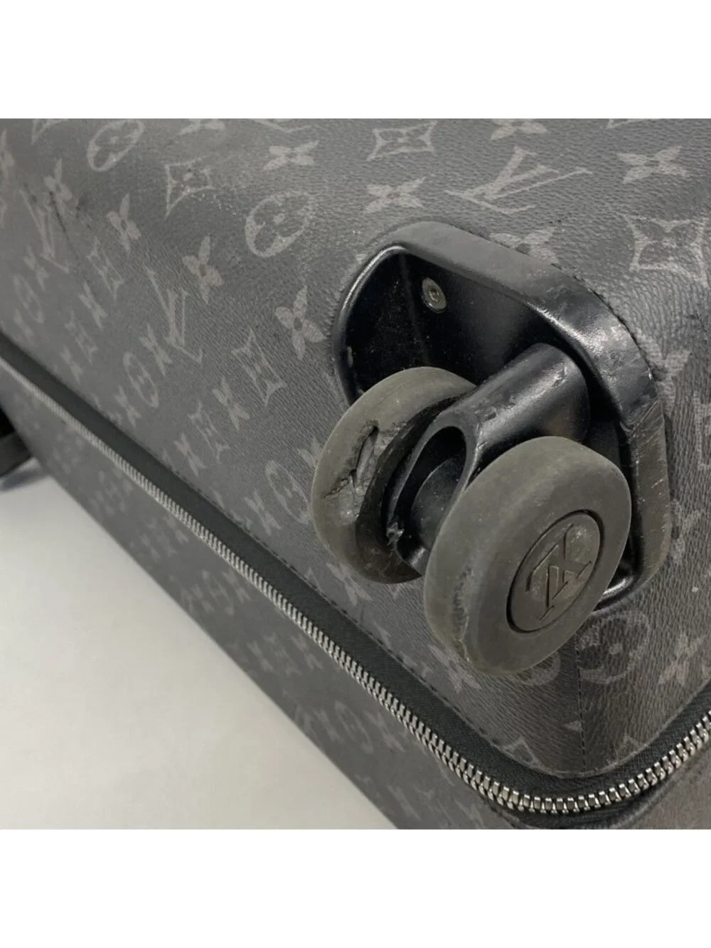 Louis Vuitton Travel Bag Monogram Eclipse Horizon 70 Black